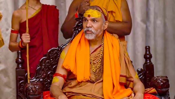 नए संसद भवन में जीवित गाय को क्यों नहीं लाया जा सकता: शंकराचार्य अविमुक्तेश्वरानंद